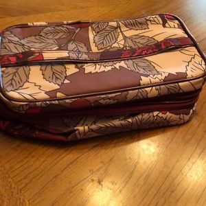 Travel cosmetic case
